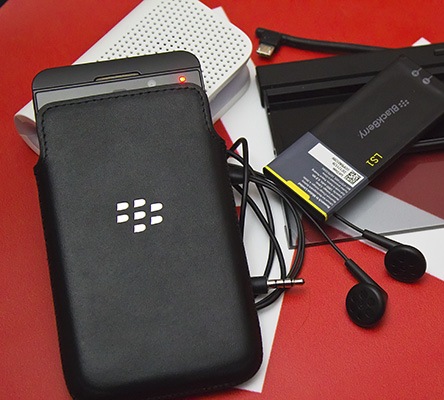 11_blackberry-z10-accessories