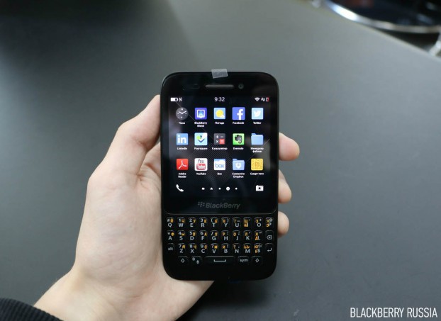 blackberry q5 фото обзор