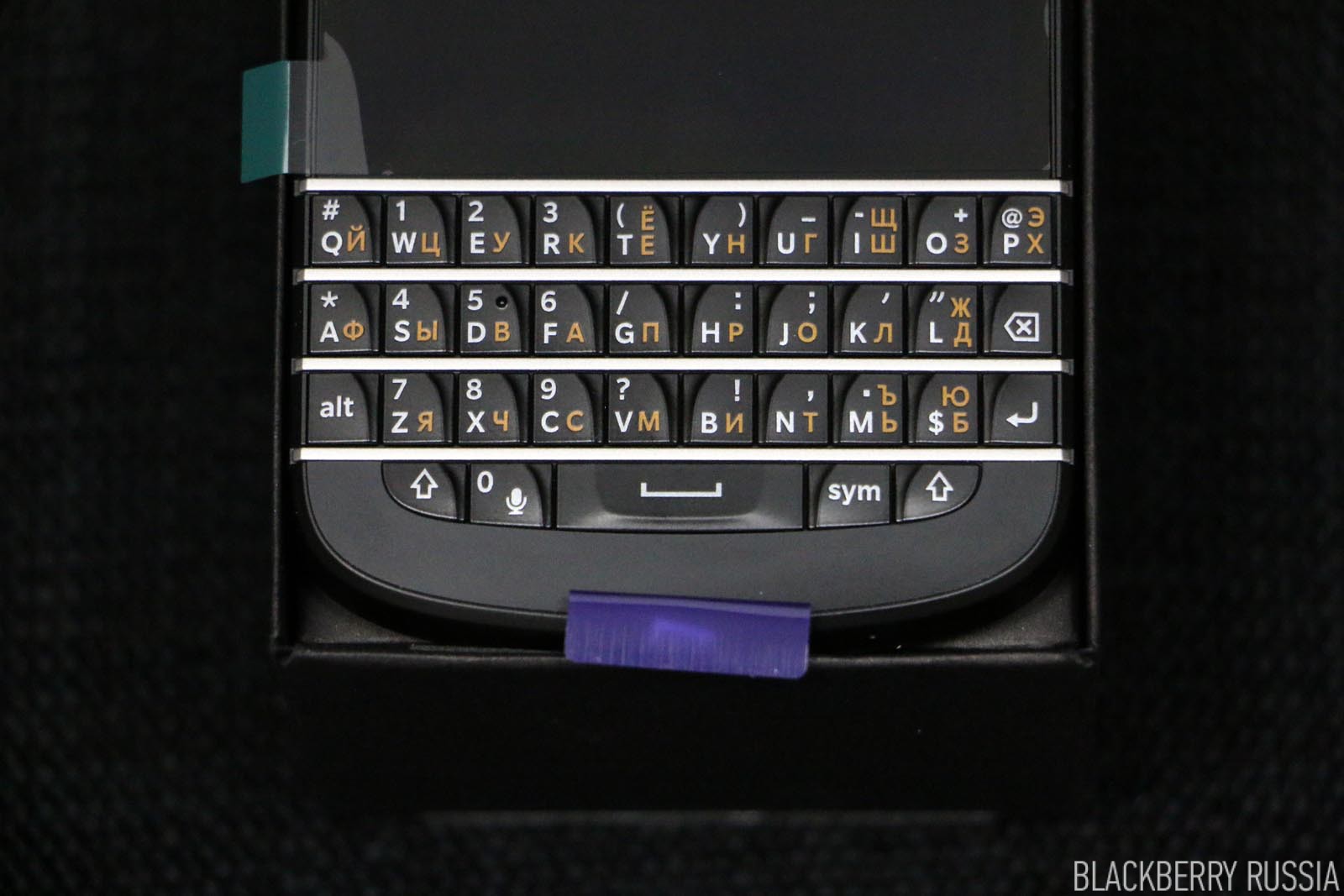blackberry-q10-eac-04