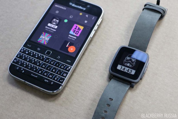 BlackBerry Classic и Pebble Time Steel на русском