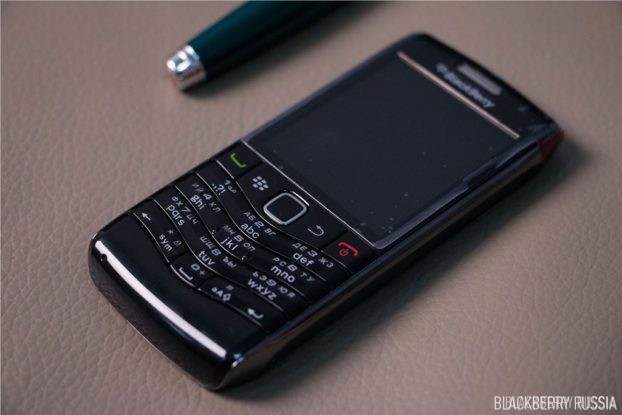 blackberry 9105